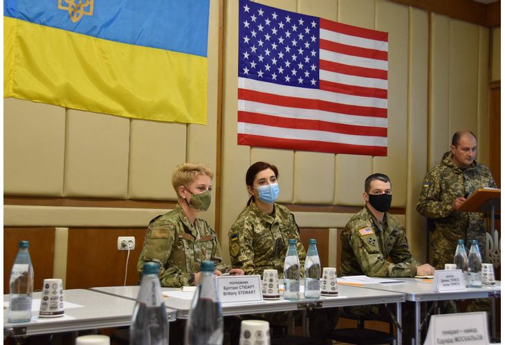 Украйна очаква руска агресия, американски кораби в Черно море Украйна очаква руска агресия, американски кораби в Черно море